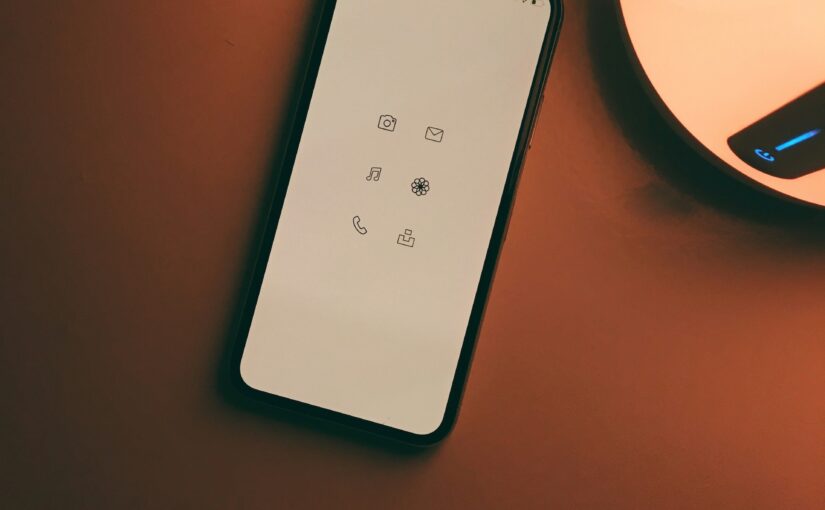 Digital Minimalism: How to Stay Productive in a Hyperconnected World