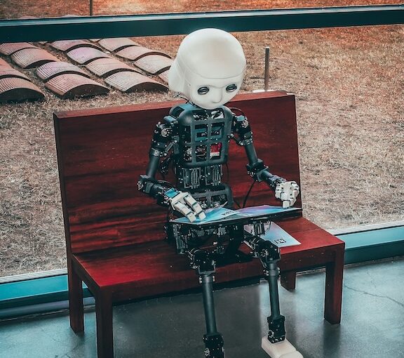 How Artificial Intelligence Is Transforming Everyday Work